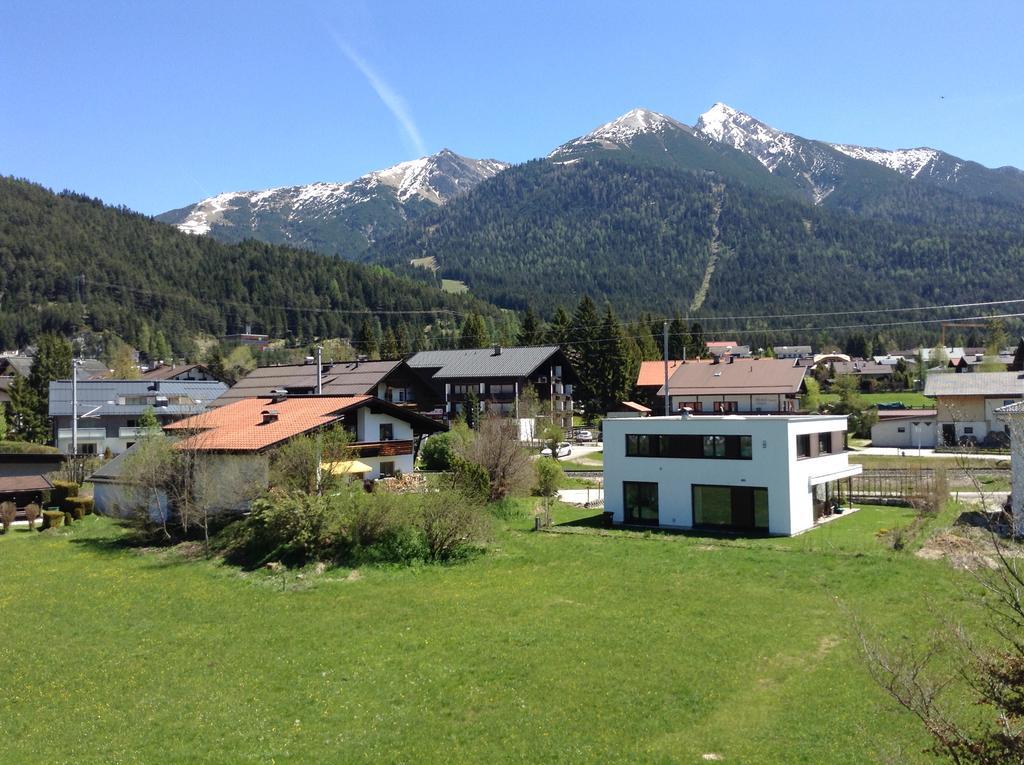 Hotel Garni Almhof Seefeld in Tirol Exteriör bild